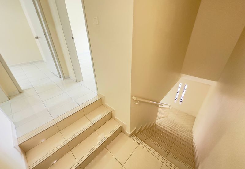 Laman Delfina @ Nilai Impian