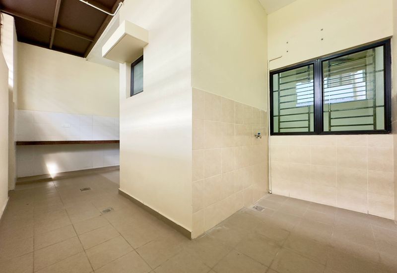 Laman Delfina @ Nilai Impian