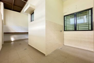 Laman Delfina @ Nilai Impian