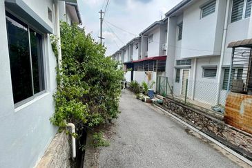 Albury 2 @ Mahkota Hills