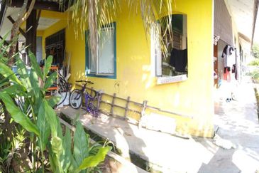 Taman Desa Pinggiran Bayu