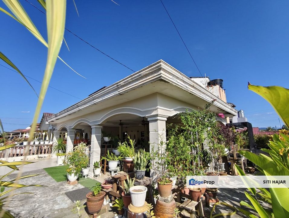 Taman Paroi Jaya, Seremban, Negeri Sembilan, Rumah Cantik Double Storey Semi Detached Hous For Sale, Negeri Sembilan, Seremban