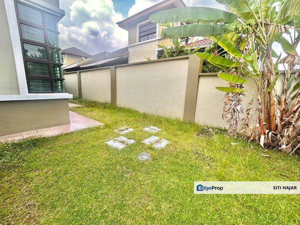 Taman Warisan Puteri, Seremban, Negeri Sembilan, Nice 1.5 Storey Semi Detached House For Sale, Negeri Sembilan, Seremban