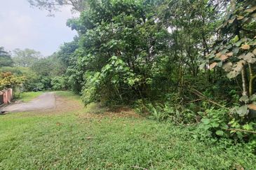 Bungalow Lot - Jalan Sungai Penchala 12 FREEHOLD Malay Reserved
