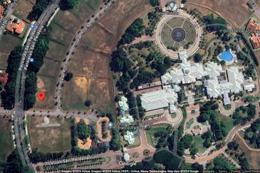 Bungalow lot nearby KOMPLEKS SERI PERDANA Precinct 10 Land Putrajaya FREEHOLD