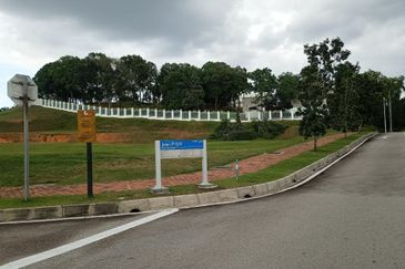 Bungalow lot nearby KOMPLEKS SERI PERDANA Precinct 10 Land Putrajaya FREEHOLD