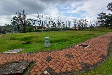 Bungalow lot nearby KOMPLEKS SERI PERDANA Precinct 10 Land Putrajaya FREEHOLD