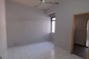 Jalan Marmar Empat 7/30D