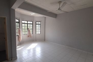 Jalan Marmar Empat 7/30D