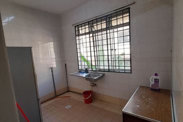 Jalan Marmar Empat 7/30D