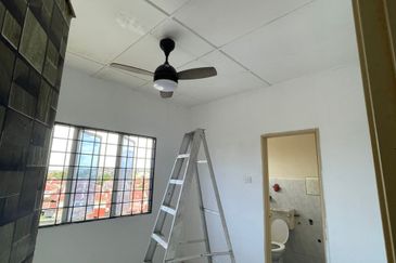 Dahlia Apartment ( Saujana Utama 2 )