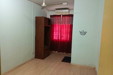 2.5 Storey Terrace Corner Saujana Damansara