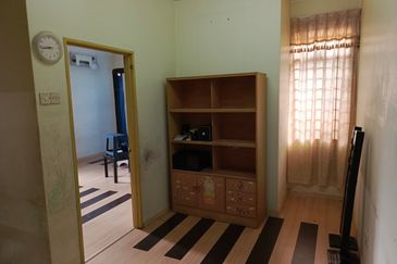 2.5 Storey Terrace Corner Saujana Damansara