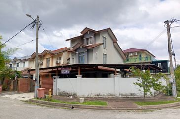 2.5 Storey Terrace Corner Saujana Damansara