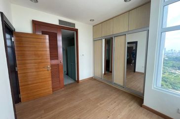 Dua Sentral Residential Tower