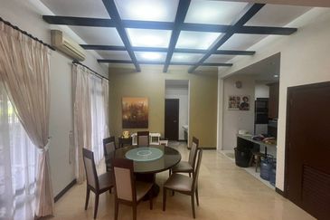 Glenmarie Cove Residence