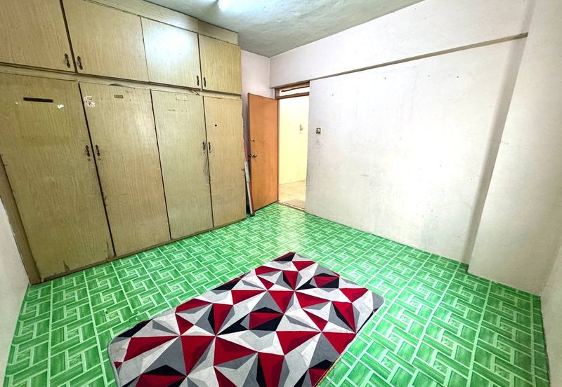 Flat PKNS, Kampung Kerinchi