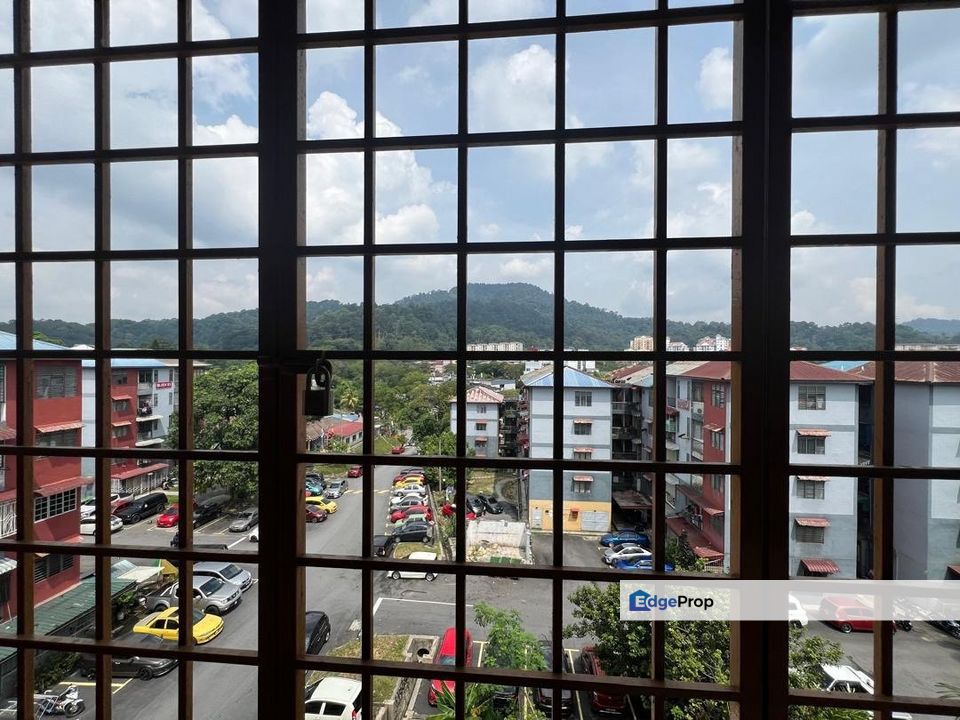 For Sale: Apartment Enggang Bukit Idaman Selayang (Renovated Unit), Selangor, Selayang