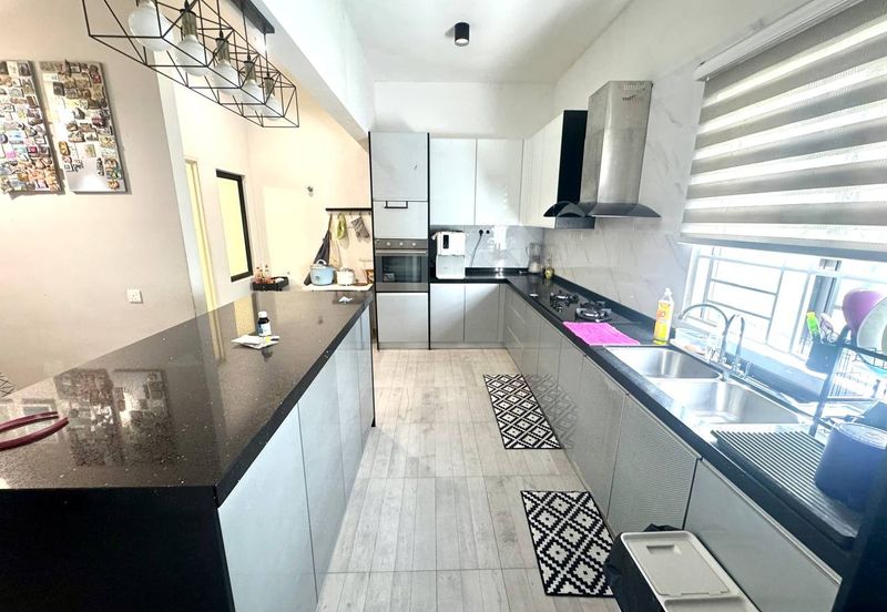 Aronia @ Bandar Tasik Kesuma