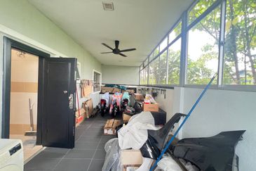 Seksyen 32, Shah Alam