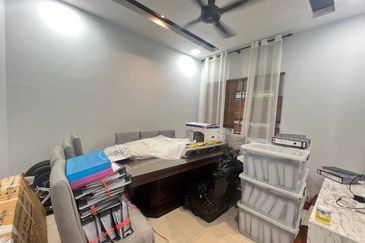 Seksyen 32, Shah Alam