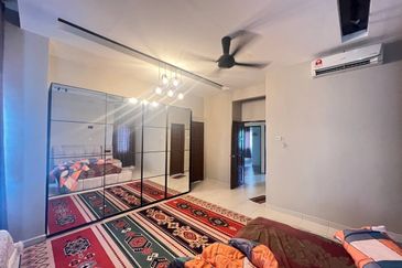 Seksyen 32, Shah Alam