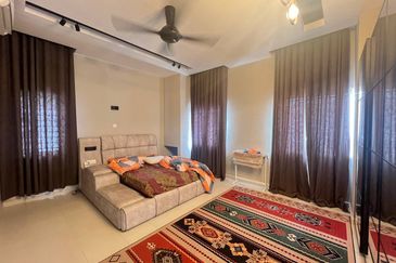 Seksyen 32, Shah Alam