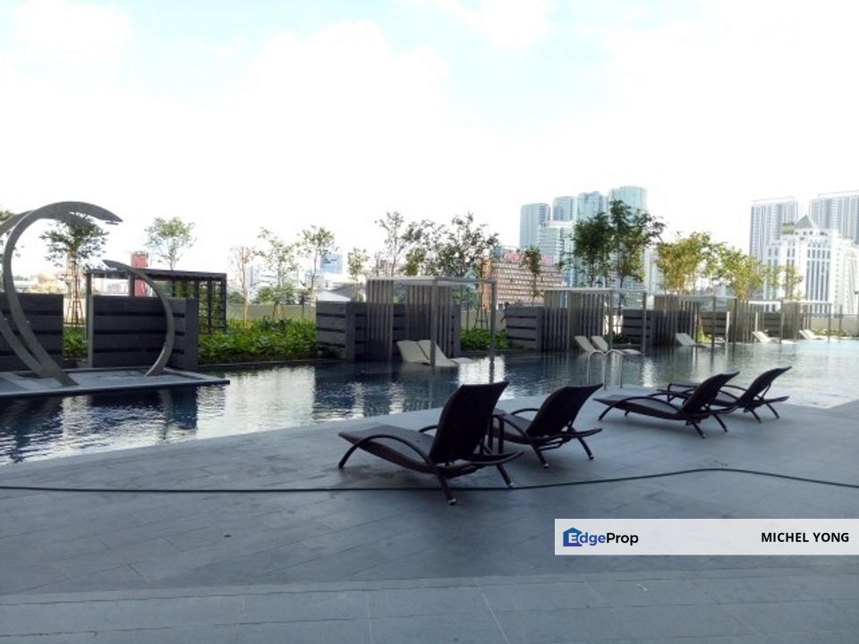 Vogue Suites One Walking to LRT Mid Valley, Kuala Lumpur, Bangsar