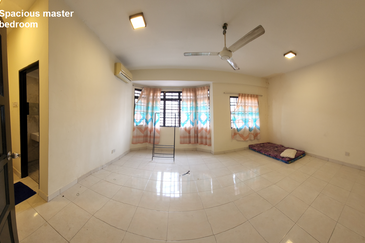 3sty Terrace House for Sale at Sri Mawar, Kayu Ara