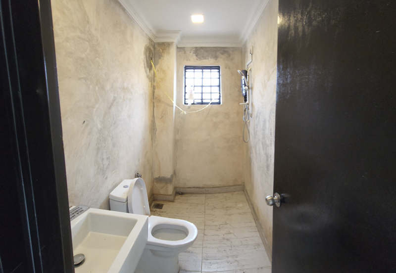 3sty Terrace House for Sale at Sri Mawar, Kayu Ara