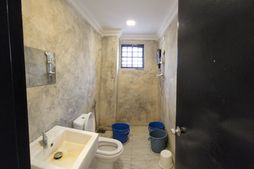 3sty Terrace House for Sale at Sri Mawar, Kayu Ara