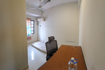 3sty Terrace House for Sale at Sri Mawar, Kayu Ara