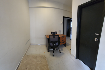 3sty Terrace House for Sale at Sri Mawar, Kayu Ara