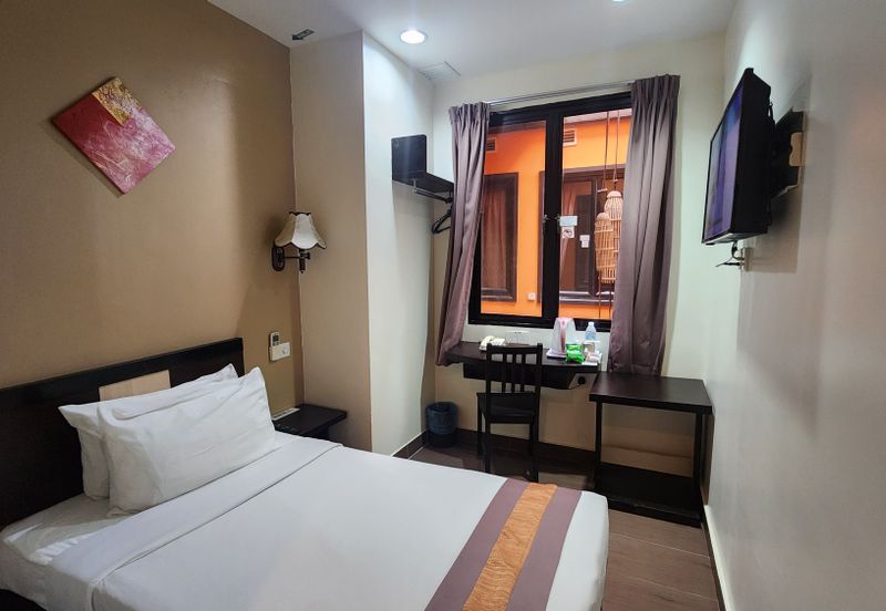 5sty Shoplot (Operating as Hotel) @ SS6, Kelana Jaya, PJ