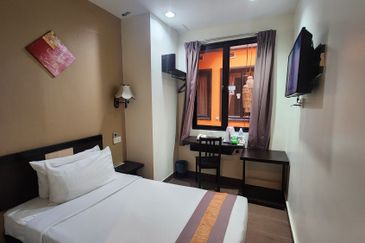 2 Units of 5sty Shoplot @ SS6, Kelana Jaya, PJ