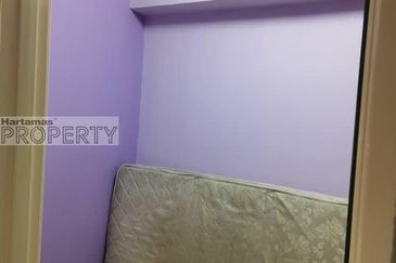 Pool View 1036sf Unit @ Kelana Puteri Condo, Kelana Jaya