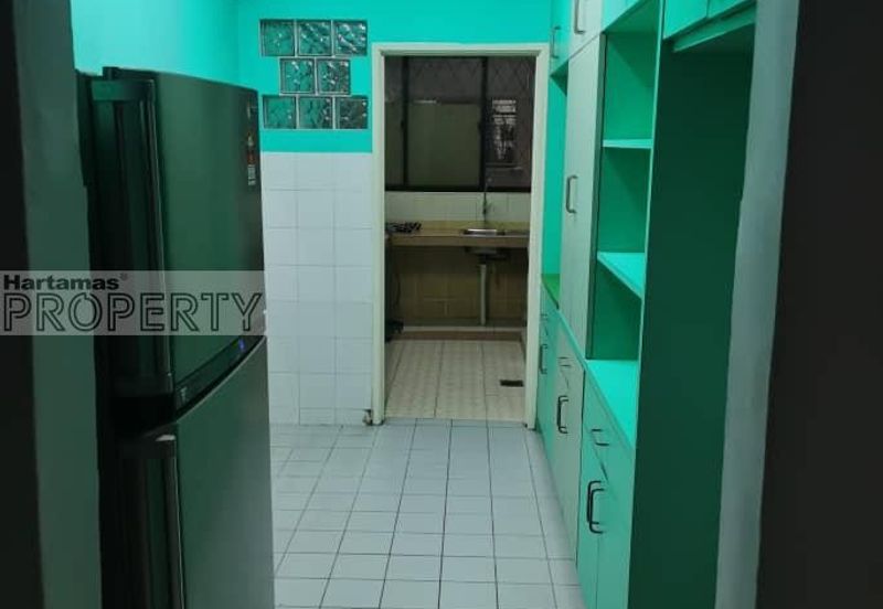 Pool View 1036sf Unit @ Kelana Puteri Condo, Kelana Jaya