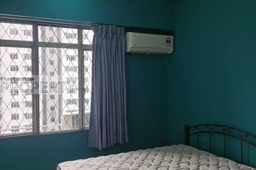 Pool View 1036sf Unit @ Kelana Puteri Condo, Kelana Jaya