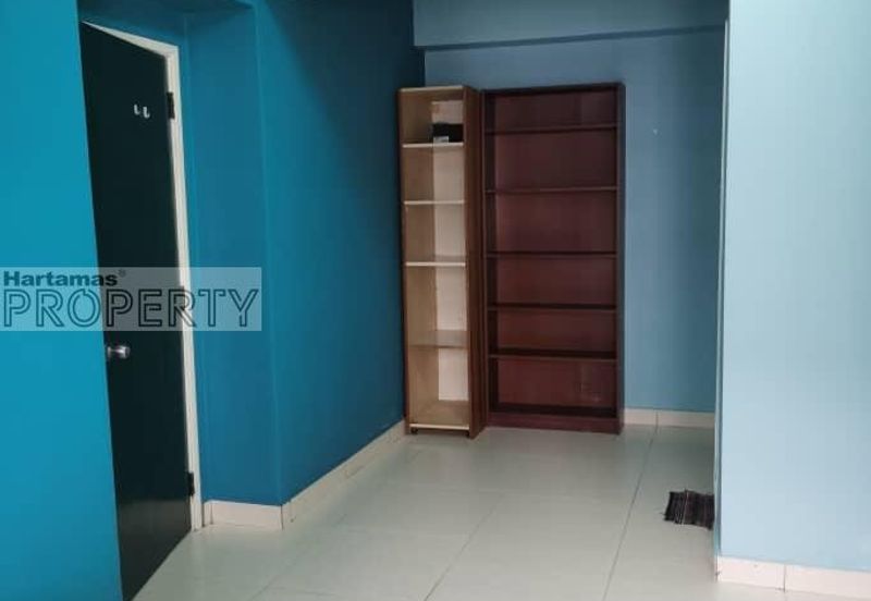 Pool View 1036sf Unit @ Kelana Puteri Condo, Kelana Jaya