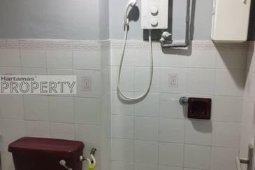 Pool View 1036sf Unit @ Kelana Puteri Condo, Kelana Jaya