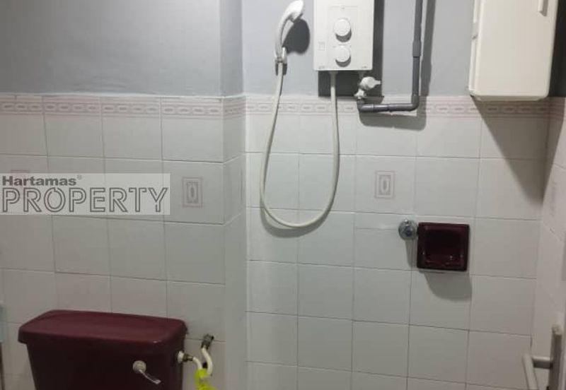 Pool View 1036sf Unit @ Kelana Puteri Condo, Kelana Jaya