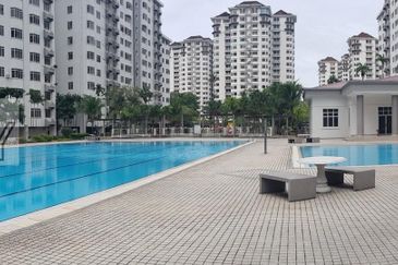 Pool View 1036sf Unit @ Kelana Puteri Condo, Kelana Jaya
