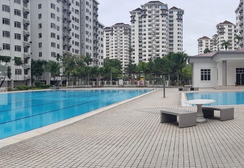 Pool View 1036sf Unit @ Kelana Puteri Condo, Kelana Jaya