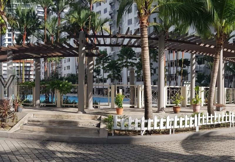 Pool View 1036sf Unit @ Kelana Puteri Condo, Kelana Jaya