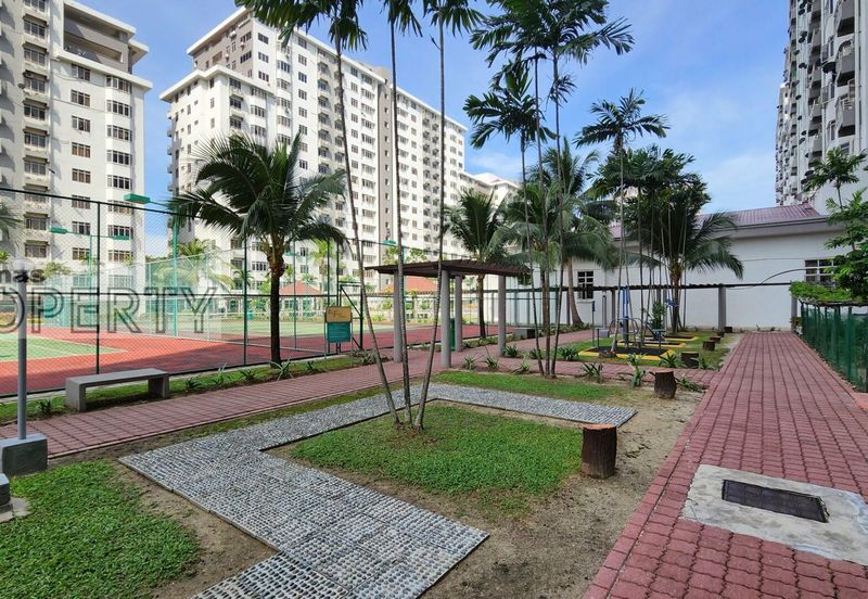 Pool View 1036sf Unit @ Kelana Puteri Condo, Kelana Jaya