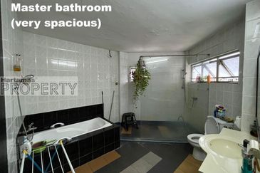 Very Spacious 3486sqft Renovated Unit @ Tiara Kelana Condo, SS7 Kelana Jaya PJ