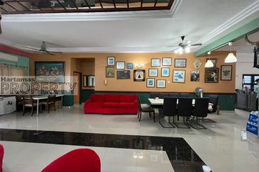 Very Spacious 3486sqft Renovated Unit @ Tiara Kelana Condo, SS7 Kelana Jaya PJ