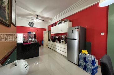 Very Spacious 3486sqft Renovated Unit @ Tiara Kelana Condo, SS7 Kelana Jaya PJ
