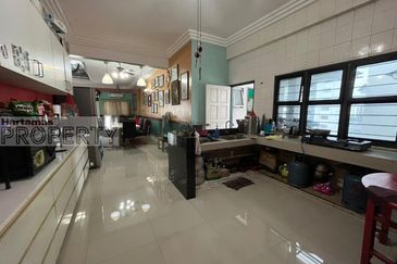 Very Spacious 3486sqft Renovated Unit @ Tiara Kelana Condo, SS7 Kelana Jaya PJ