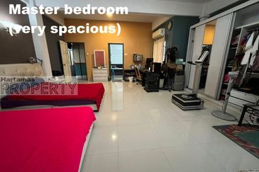 Very Spacious 3486sqft Renovated Unit @ Tiara Kelana Condo, SS7 Kelana Jaya PJ